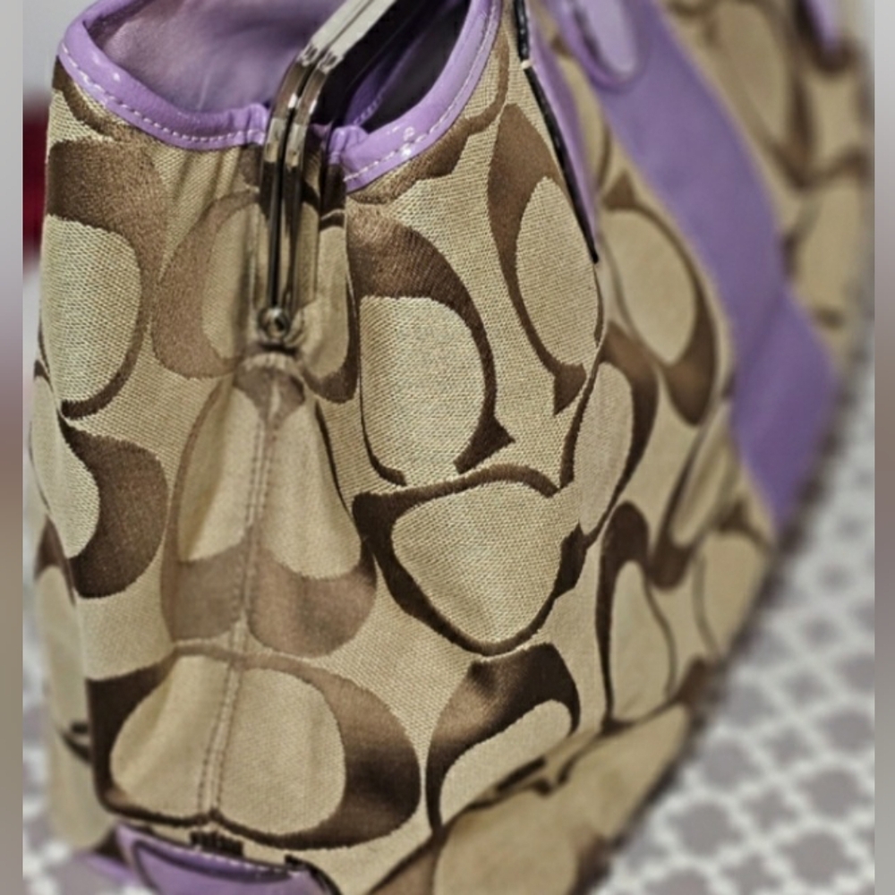 💜COACH Monogram/Leather Shoulder bag💜 EUC - Picture 11 of 12